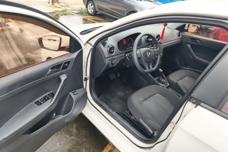 Used Volkswagen Jetta 2017 1.5L Automatic Fashion Model Driver Seat