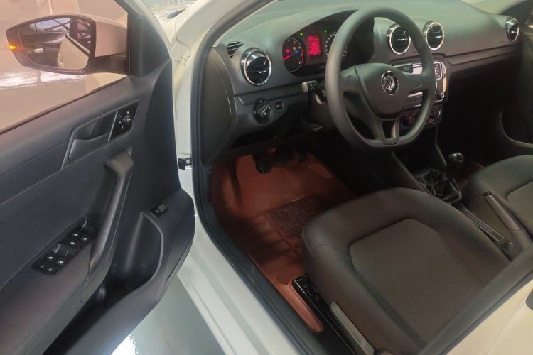 Used Volkswagen Jetta 2017 1.4L Manual Fashion Edition Driver Seat