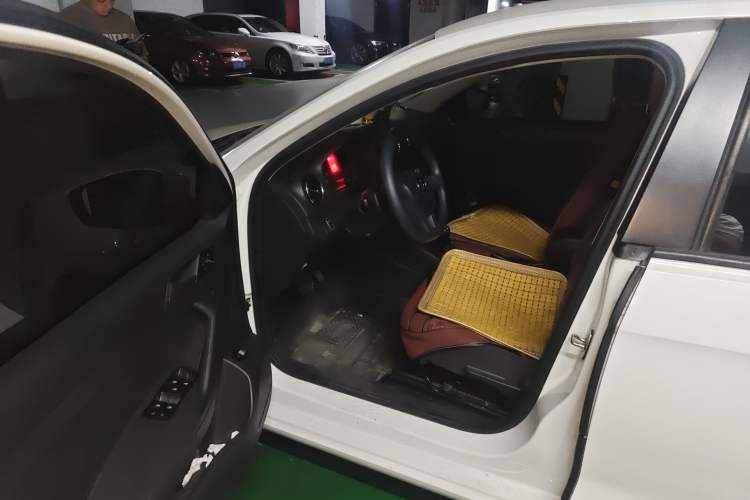 Used Volkswagen Jetta 2017 1.5L Automatic Fashion Model Driver Seat