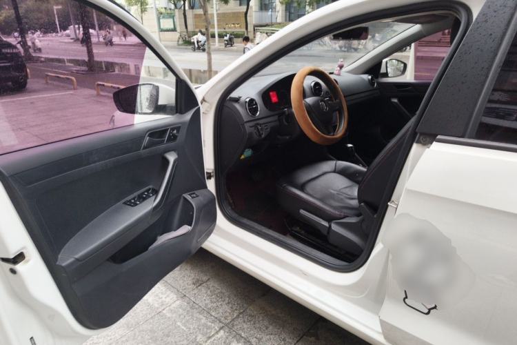 Used Volkswagen Jetta 2017 1.5L Automatic Fashion Model Driver Seat
