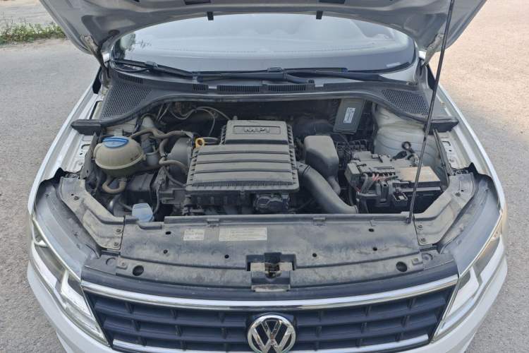 Used Volkswagen Jetta 2017 1.4L Manual Fashion Edition Engine Bay