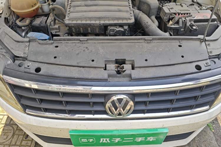 Used Volkswagen Jetta 2017 1.4L Manual Fashion Edition Engine Bay