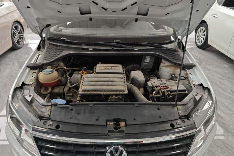 Used Volkswagen Jetta 2017 1.5L Manual Fashion Edition Engine Bay