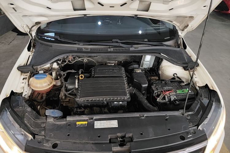 Used Volkswagen Jetta 2017 1.5L Manual Fashion Edition Engine Bay
