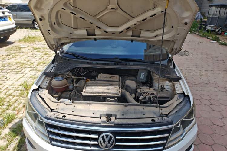 Used Volkswagen Jetta 2017 1.4L Manual Fashion Edition Engine Bay