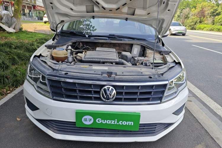 Used Volkswagen Jetta 2017 1.4L Manual Fashion Edition Engine Bay