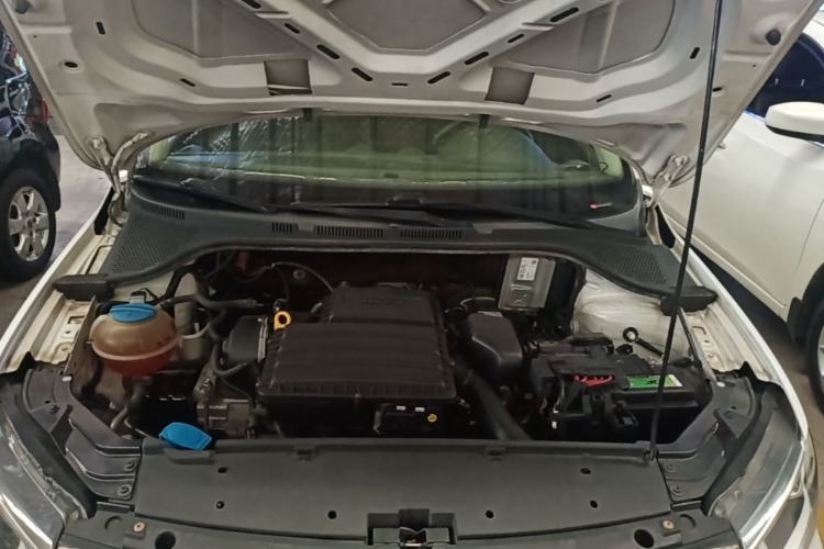 Used Volkswagen Jetta 2017 1.5L Automatic Fashion Model Engine Bay