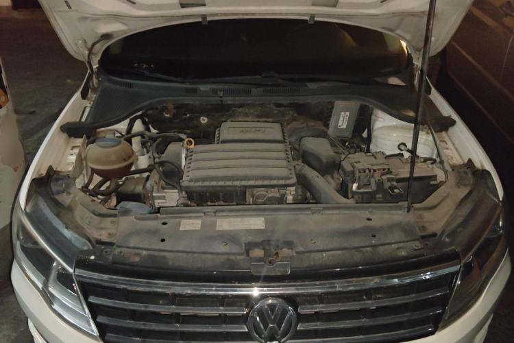 Used Volkswagen Jetta 2017 1.4L Manual Comfort Model Engine Bay