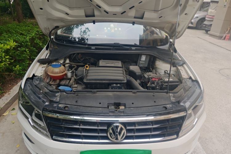 Used Volkswagen Jetta 2017 1.5L Manual Fashion Edition Engine Bay