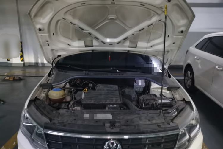 Used Volkswagen Jetta 2017 1.5L Automatic Fashion Model Engine Bay