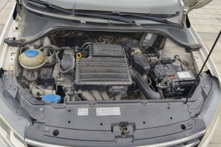 Used Volkswagen Jetta 2017 1.5L Automatic Fashion Model Engine Bay