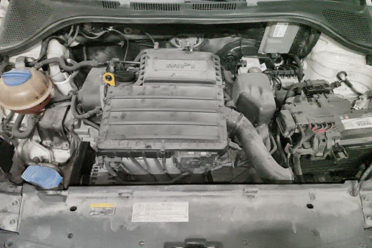 Used Volkswagen Jetta 2017 1.5L Automatic Fashion Model Engine Bay