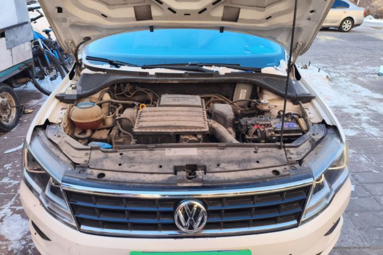 Used Volkswagen Jetta 2017 1.4L Manual Fashion Edition Engine Bay