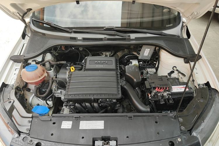 Used Volkswagen Jetta 2017 1.4L Manual Fashion Edition Engine Bay