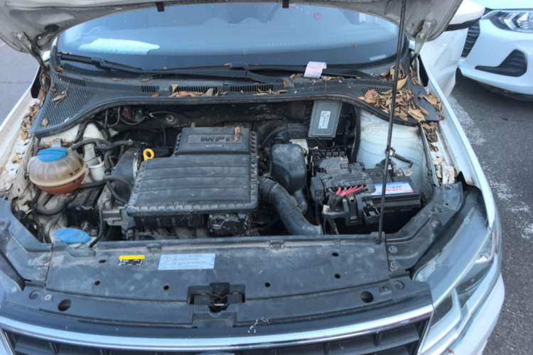 Used Volkswagen Jetta 2017 1.4L Manual Fashion Edition Engine Bay