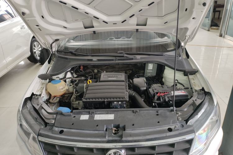 Used Volkswagen Jetta 2017 1.5L Manual Fashion Edition Engine Bay