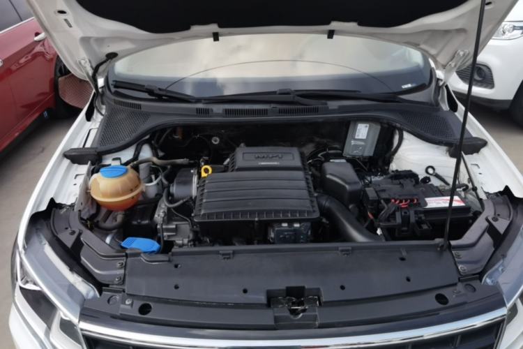 Used Volkswagen Jetta 2017 1.5L Automatic Fashion Model Engine Bay