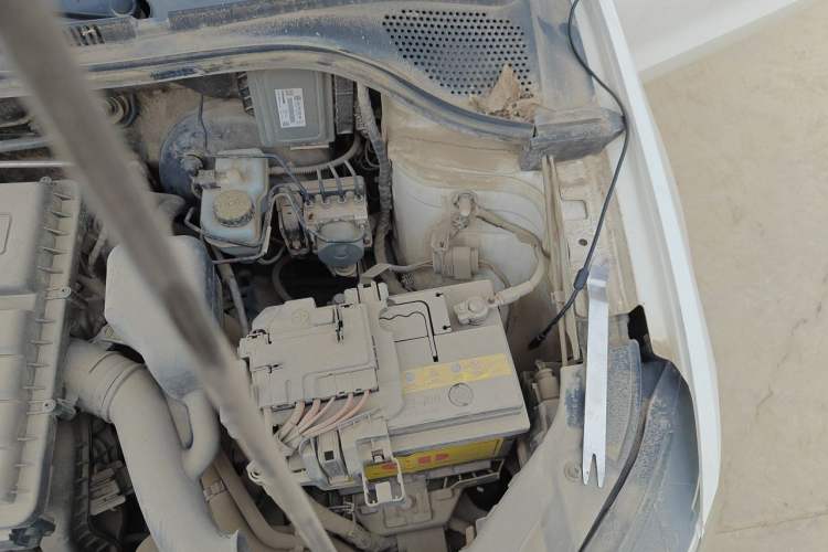 Used Volkswagen Jetta 2017 1.4L Manual Fashion Edition Engine Bay Left