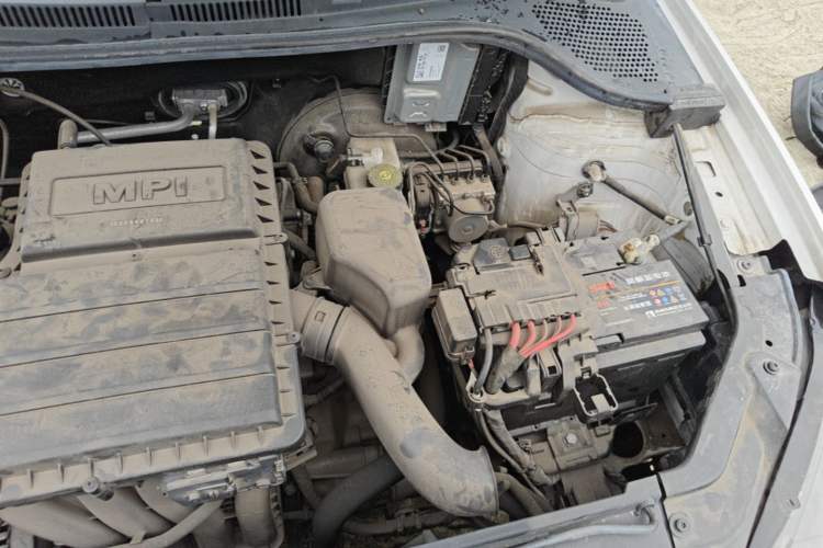 Used Volkswagen Jetta 2017 1.5L Manual Fashion Edition Engine Bay Left