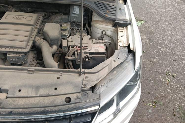 Used Volkswagen Jetta 2017 1.5L Manual Fashion Edition Engine Bay Left