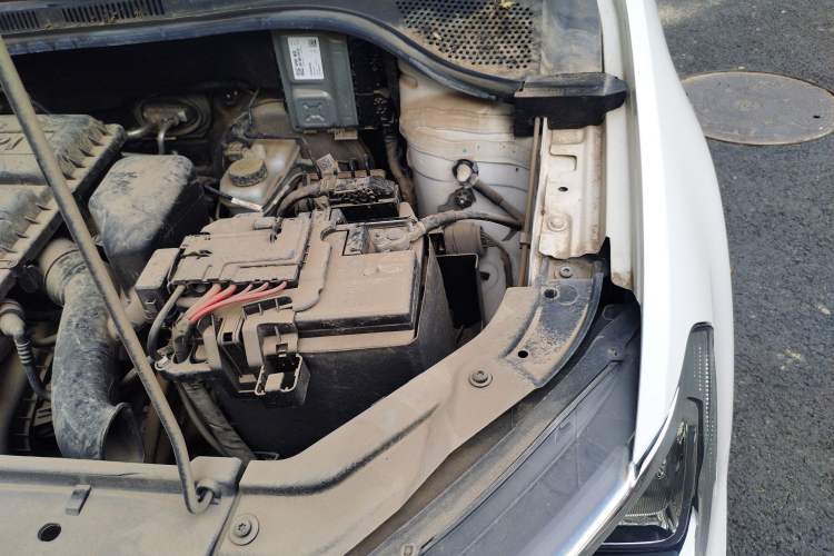 Used Volkswagen Jetta 2017 1.5L Automatic Fashion Model Engine Bay Left