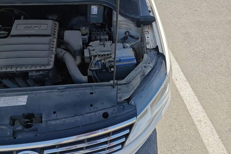 Used Volkswagen Jetta 2017 1.5L Manual Comfort Model Engine Bay Left