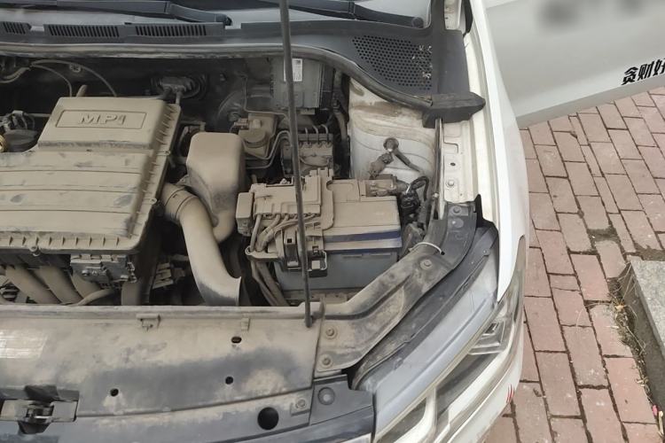 Used Volkswagen Jetta 2017 1.5L Manual Fashion Edition Engine Bay Left