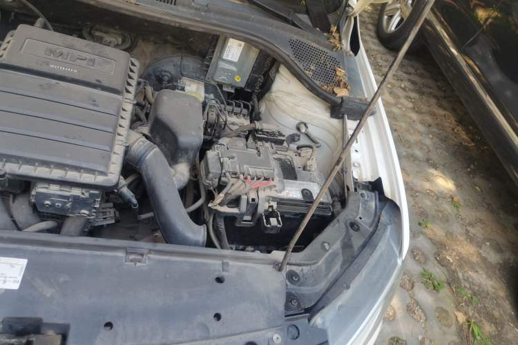 Used Volkswagen Jetta 2017 1.5L Automatic Fashion Model Engine Bay Left