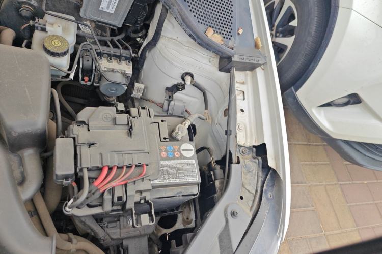 Used Volkswagen Jetta 2017 1.4L Manual Fashion Edition Engine Bay Left