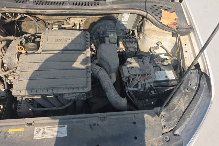 Used Volkswagen Jetta 2017 1.5L Manual Fashion Edition Engine Bay Left