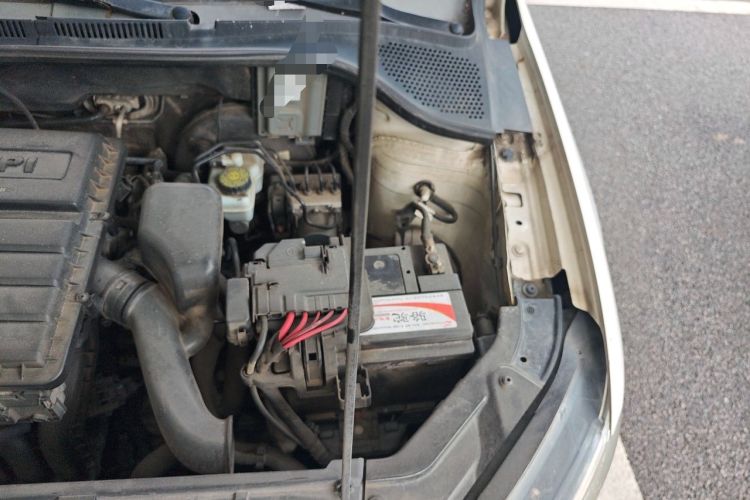 Used Volkswagen Jetta 2017 1.5L Manual Comfort Model Engine Bay Left