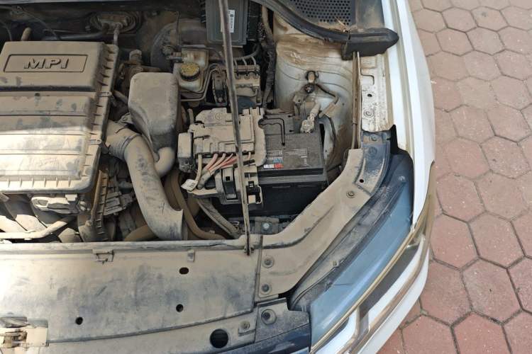 Used Volkswagen Jetta 2017 1.4L Manual Fashion Edition Engine Bay Left