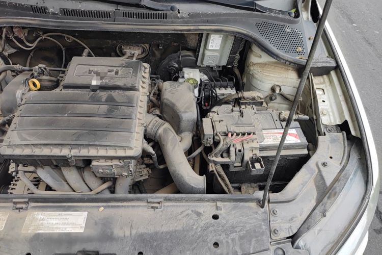 Used Volkswagen Jetta 2017 1.5L Automatic Fashion Model Engine Bay Left