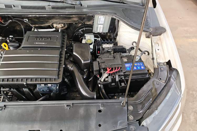 Used Volkswagen Jetta 2017 1.5L Automatic Fashion Model Engine Bay Left
