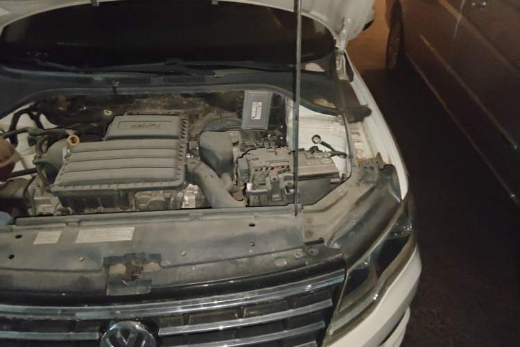 Used Volkswagen Jetta 2017 1.4L Manual Comfort Model Engine Bay Left