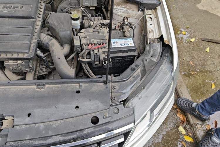 Used Volkswagen Jetta 2017 1.5L Automatic Comfort Model Engine Bay Left