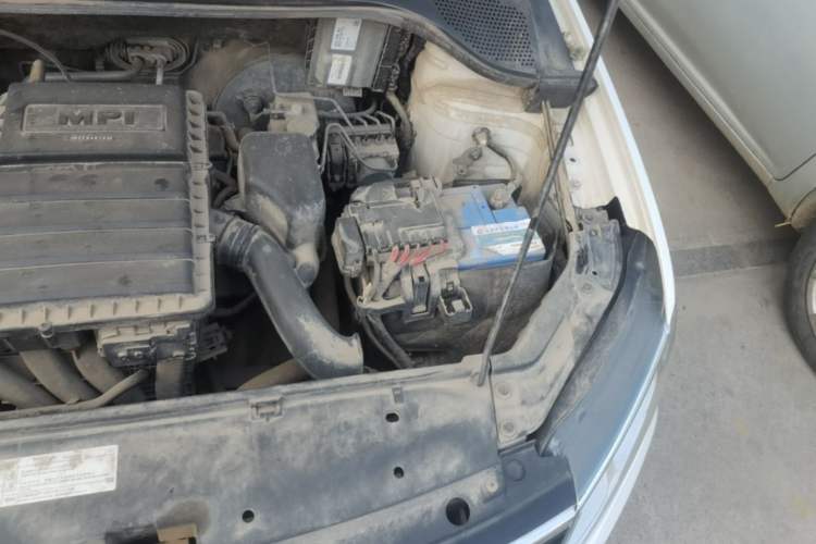 Used Volkswagen Jetta 2017 1.5L Manual Fashion Edition Engine Bay Left