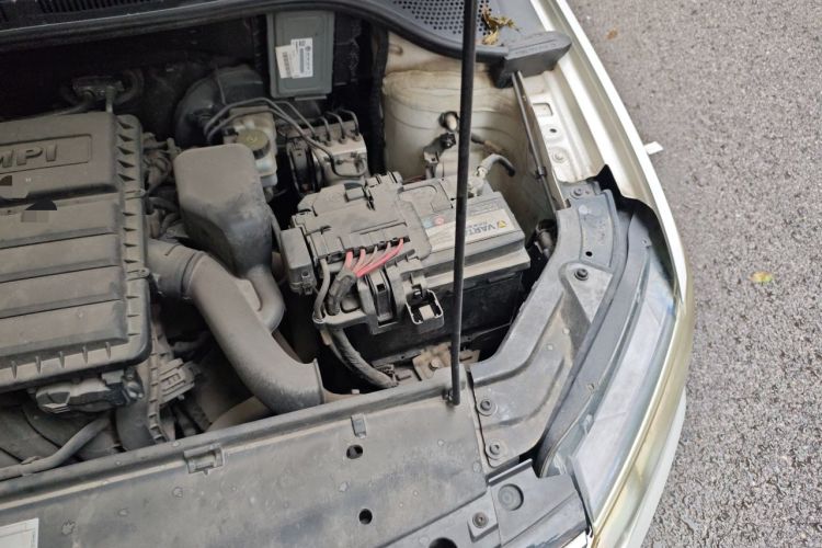 Used Volkswagen Jetta 2017 1.4L Manual Comfort Model Engine Bay Left