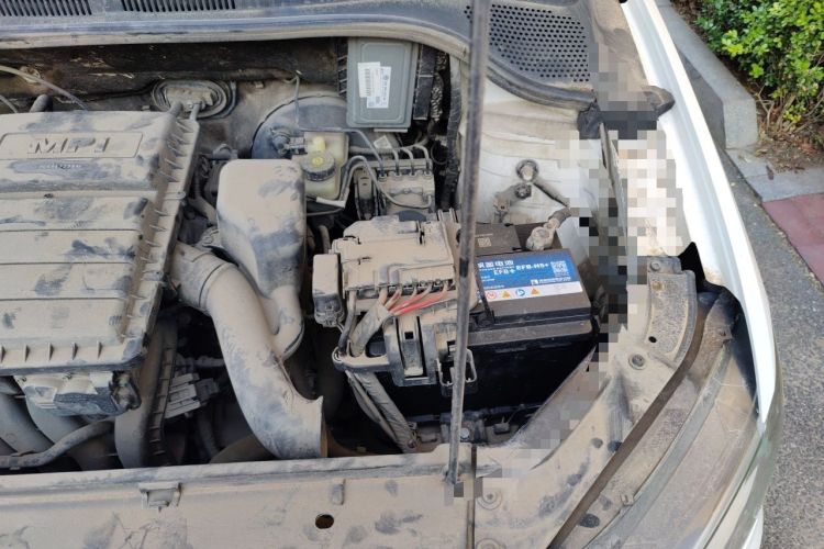 Used Volkswagen Jetta 2017 1.4L Manual Fashion Edition Engine Bay Left