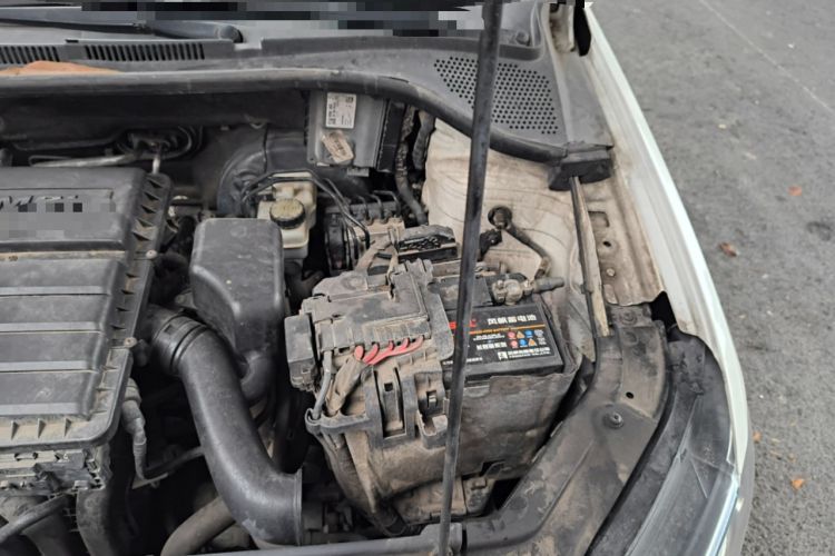 Used Volkswagen Jetta 2017 1.5L Automatic Comfort Model Engine Bay Left