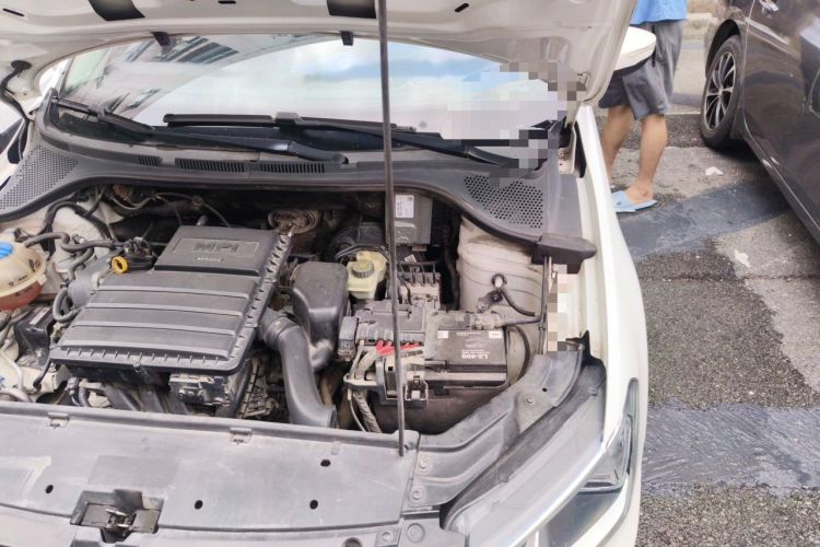 Used Volkswagen Jetta 2017 1.5L Manual Comfort Model Engine Bay Left