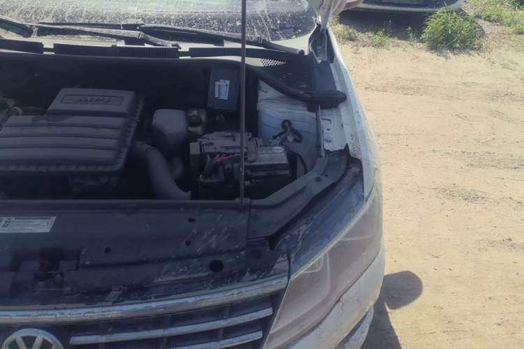 Used Volkswagen Jetta 2017 1.4L Manual Fashion Edition Engine Bay Left