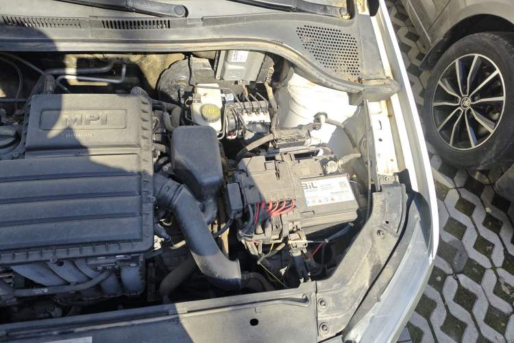 Used Volkswagen Jetta 2017 1.5L Automatic Fashion Model Engine Bay Left