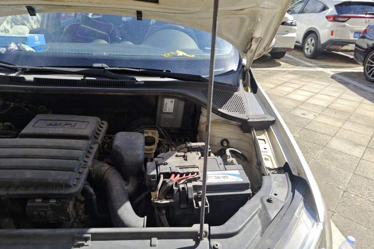 Used Volkswagen Jetta 2017 1.5L Automatic Comfort Model Engine Bay Left
