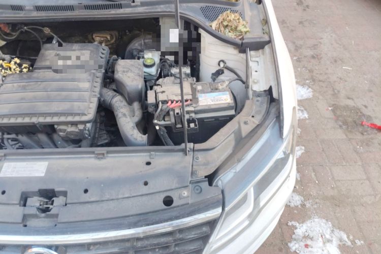 Used Volkswagen Jetta 2017 1.4L Manual Fashion Edition Engine Bay Left