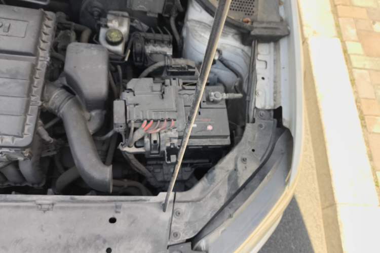 Used Volkswagen Jetta 2017 1.5L Automatic Fashion Model Engine Bay Left