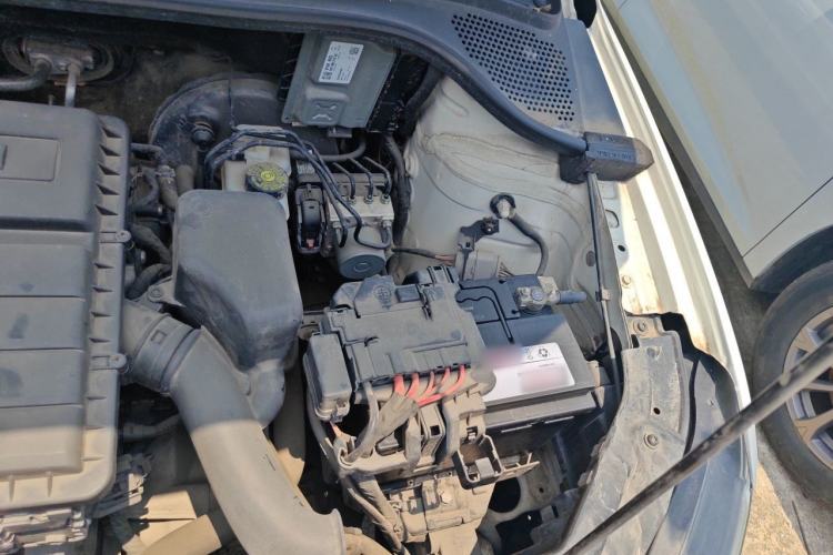 Used Volkswagen Jetta 2017 1.5L Manual Comfort Model Engine Bay Left