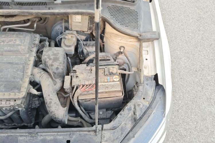 Used Volkswagen Jetta 2017 1.5L Automatic Comfort Model Engine Bay Left