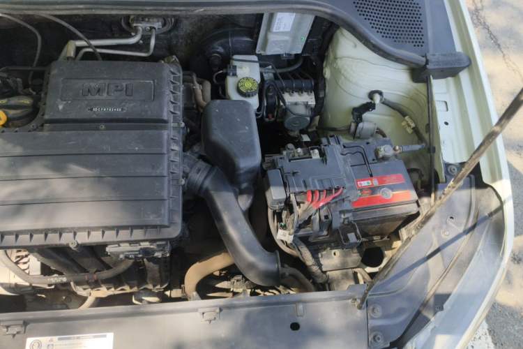 Used Volkswagen Jetta 2017 1.5L Manual Fashion Edition Engine Bay Left