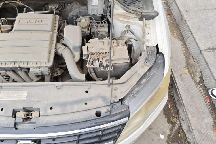 Used Volkswagen Jetta 2017 1.5L Manual Fashion Edition Engine Bay Left